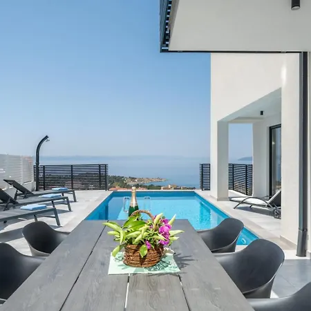 Andro Ii Apartamento Makarska