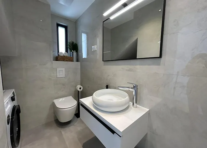 Andro Ii Διαμέρισμα