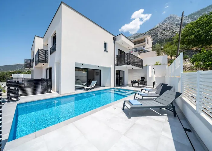 Andro Ii Apartamento Makarska
