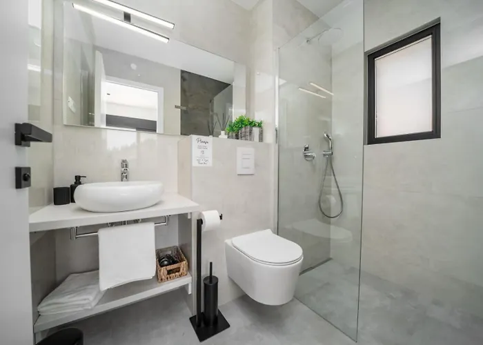 Andro Ii Apartamento Makarska